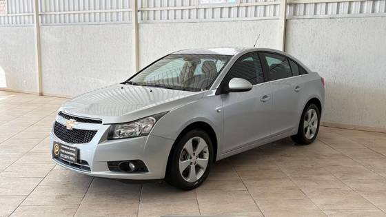 CHEVROLET CRUZE 1.8 LT 16V FLEX 4P AUTOMÁTICO CHEVROLET CRUZE 1.8 LT 16V FLEX 4P AUTOMÁTICO